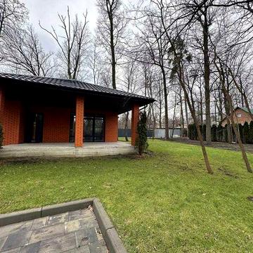 Будинок біля Бучанського парку! 150 м², 10 соток, цегла, велика тераса
