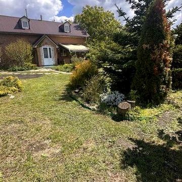 Продам будинок в Потіївці. Якщо про покій, то це саме тут.