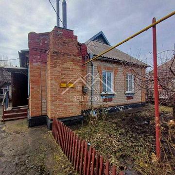 Продаж будинку з гаражем в с. Глеюватка. Торг.