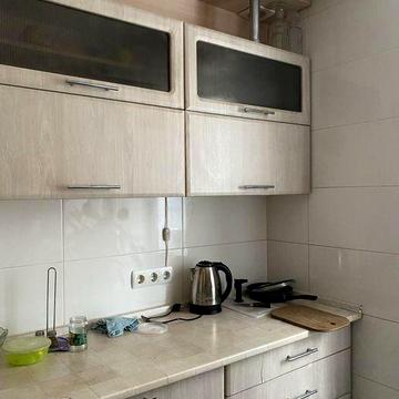 Здам 1 км квартиру,по по.Миру