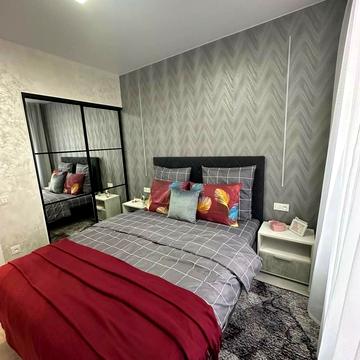 Космічна вул., 5