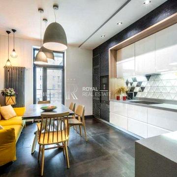 Продаж Квартира 3кім. 109м2 ЖК «Французький квартал» Метро Паркінг ЖК «Французький квартал»