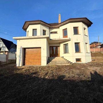 Просторий будинок 228 м² у Коровії | 9 соток | гараж, підвал