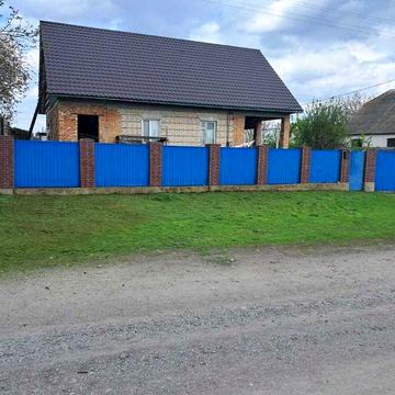 Це не просто будинок- це -майновий комплекс !