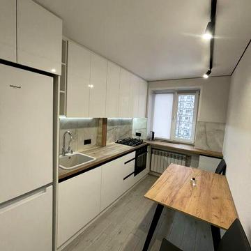 Сдам 2 к квартиру Тополь 2 дом 3