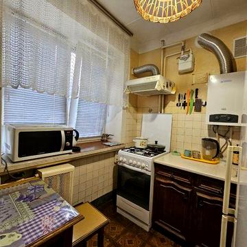 Продаж трикімнатної квартири  пров. Вацківський