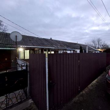 Квартира на землі з власним двором