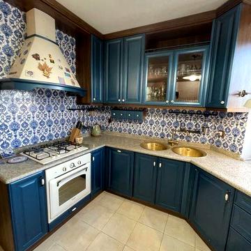 С ремонтом Черняховского Аркадия  3 ком квартира продам ЖК Светлый