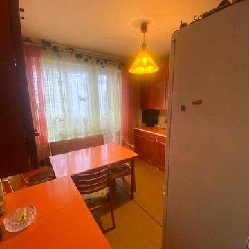 Виноградар, пр-т Свободи 24, затишна, роздільна 2к квартира, 1 поверх!