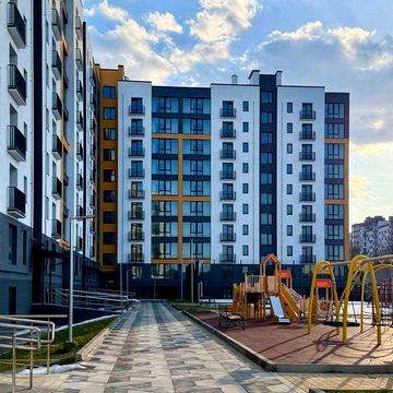 велика видова 2 кім квартира в тихій локаціЇ