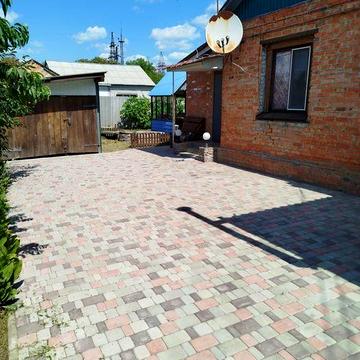 Продам квартиру в двох квартирному домі окремий вхід