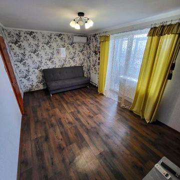 Сдам трёхкомнатную квартиру. Черёмушки. Y.A.