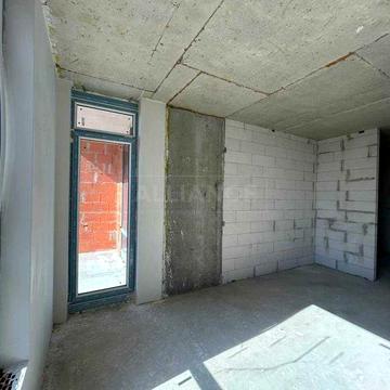 Двокімнатна квартира дешевше ринку з БАЛКОНОМ! Вид на алею