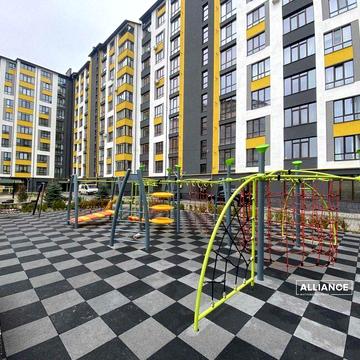 ЗДАНИЙ СИРЕЦЬ! 2км квартра р-н Пасічна! велика КУХНЯ 19м2