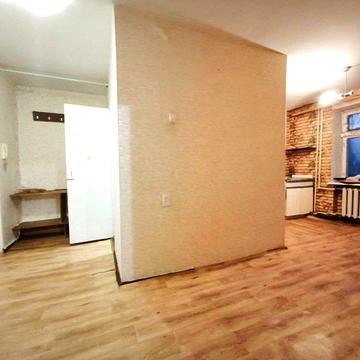 Продам однокомнатную кв. 40м2 ул. Св. Рихтера ( Щорса) Ивановский мост