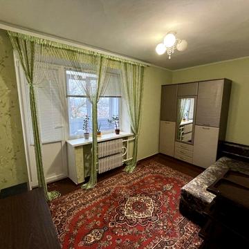 Продається 3-х кімнатна квартира в центрі, вулиця Братська,73