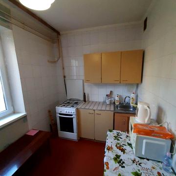 Лариси Руденко вул., 8