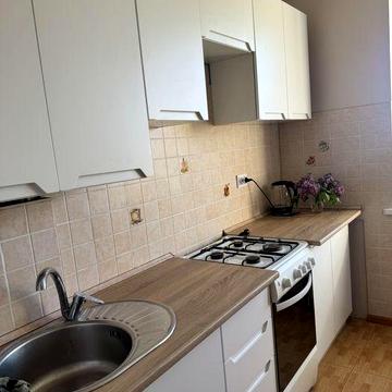 Оренда 2-ох кімнатної квартири Пустомити