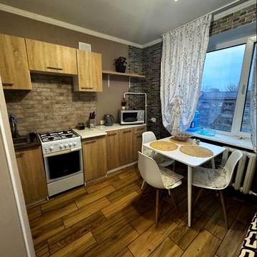 Довгострокова оренда 1к Квартира Решетилівська вулиця