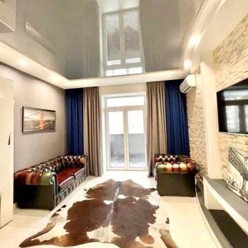 Центр новобудова з парковкою гарний ремонт