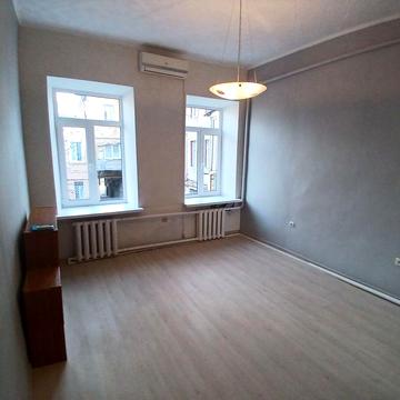 В центре квартира с ремонтом