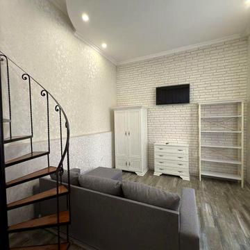 Сдам 1 кім-ну  квартиру в самому центрі міста