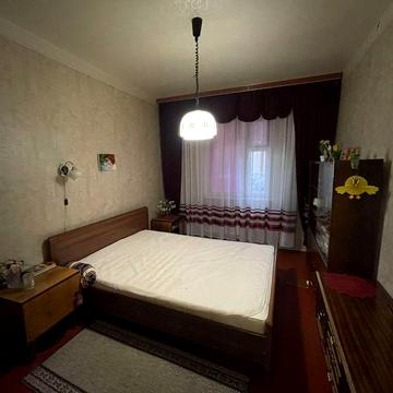 Продаж  2-к квартири Милославська буд.5 Троєщина