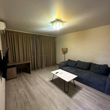 Сдам 2 х комн квартиру в ЖК Левада