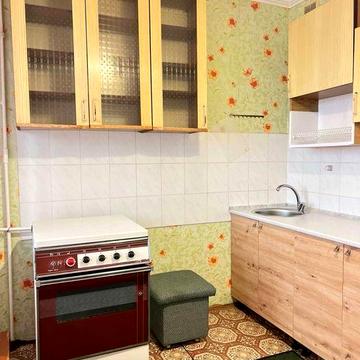 Оренда 1к квартири . Озерна . Хороший житловий стан