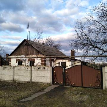 Продам хату, с. Перше Травня!