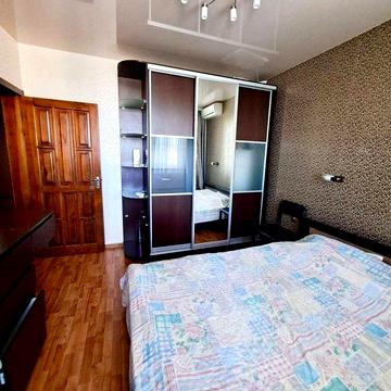 2 к.кв. метро Спортивная, м. Защитников Украины, Центр