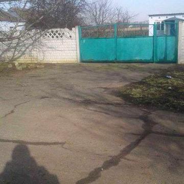 Продаж приватного будинку з земельною ділянкою