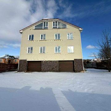 Большое помещение 900 м² с участком 15 соток в Гостомеле