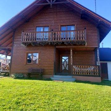 відпочинок у Карпатах. у Ворохті "карпатська модринка"