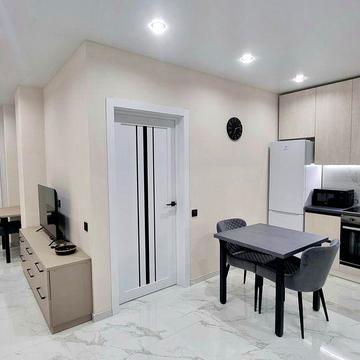 БЕЗ КОМІСІЇ. 1здача.2кімн.46м2.Інвертори на тепло,воду.В тихому центрі