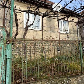 Будинок село Ярок. Державні програми.