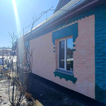 Будинок зі зручностями живописне місце до річки с.Юрпіль 50км відУмані