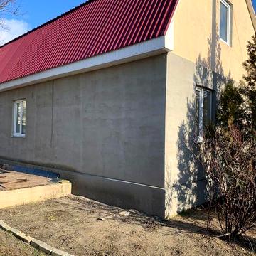 Продам добротный дом в центре Безлюдовки