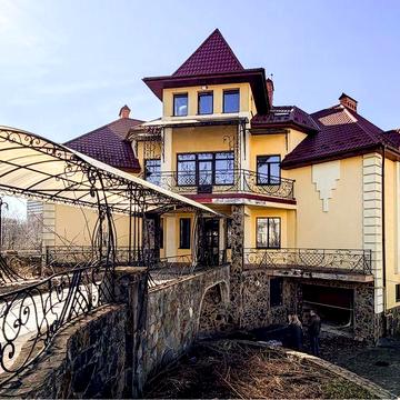 Продається  вілла ближній центр м. Трускавець