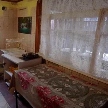 Здам літню кухню в приватному секторі. Відрадний.