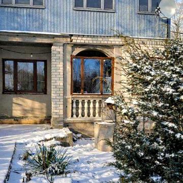 Будинок у тихому провулку, поруч з центральною вулицею |Ігрень|Дніпро