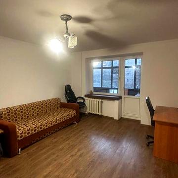 Продається однокімнатна квартира в м. Дрогобис