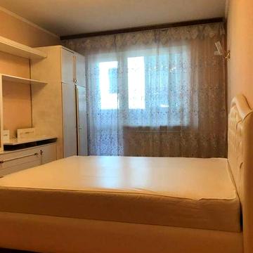 Оренда однокімнатна квартира метро Житомирська.Вул.Стуса 5 10500