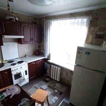 Поділ поруч з зупинкою вільна