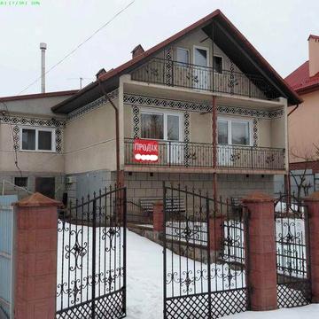 Великий будинок в селі Кротошин 5км від Львова