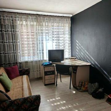 Центр,район "Глобала" 2х кімнатна квартира