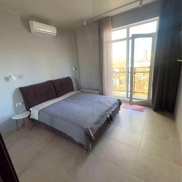 Жемчужина 8/ Французский бульвар