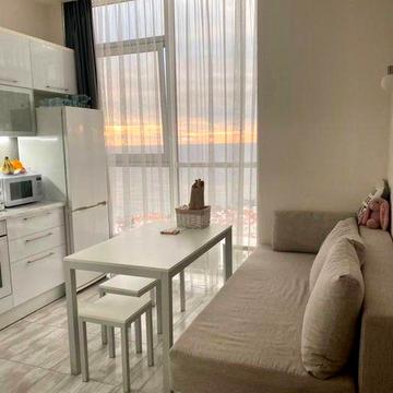 Аркадия ,Французский бульвар , ЖК 8 жемчужина .