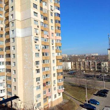 Продам крупногабаритную однокомнатную квартиру в Корабельном районе