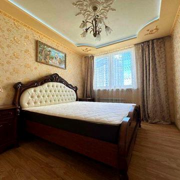 терміново здам 3-кімнатну з ремонотом і меблями Урлівська 23б